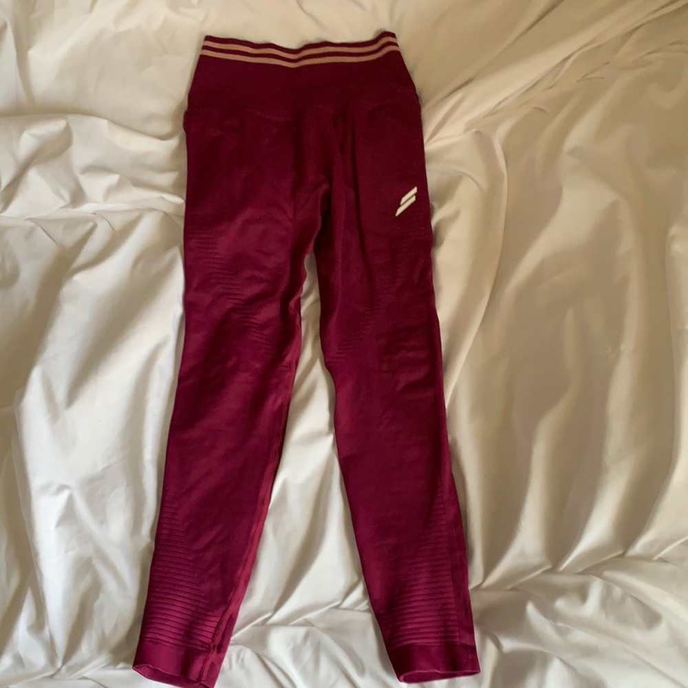 COPY - BRAND NEW DOYOUEVEN Scrunch Seamless Leggi…